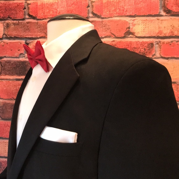 Gerald Austin Tuxedo Coat - Picture 15 of 17